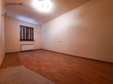 Բնակարաններ Կոդ` 5+814593