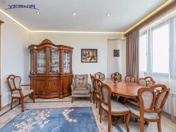 Բնակարաններ Կոդ` 3+304589