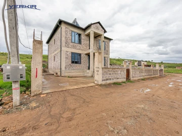 Houses Code: 9+517852