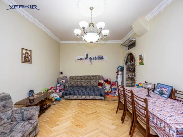 Commercial properties Code: 10+713158