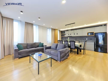 Բնակարաններ Կոդ` 5+312443