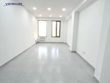 Commercial properties Code: 4+909437