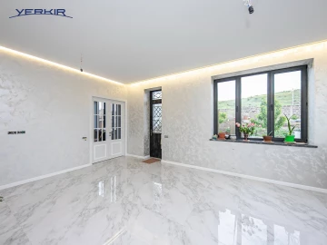 Houses Code: 9+517852