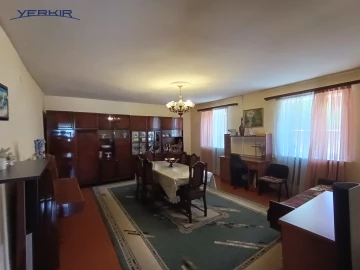 Houses Code: 9+511670