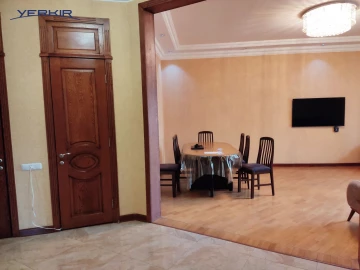 Apartments Code: 9+313008