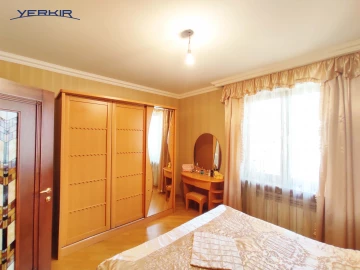 Բնակարաններ Կոդ` 10+317349