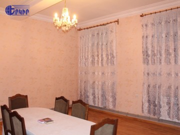 Առանձնատներ Կոդ` 10+50209