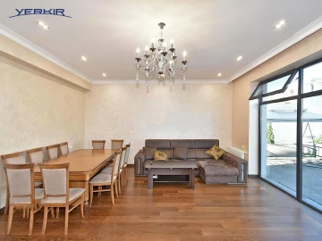 Houses Code: 5+510928