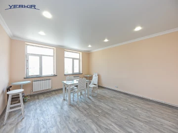 Առանձնատներ Կոդ` 8+505976