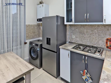 Բնակարաններ Կոդ` 8+209866