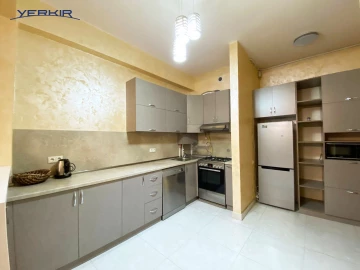 Apartments Code: 8+211470