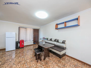 Apartments Code: 8+119319