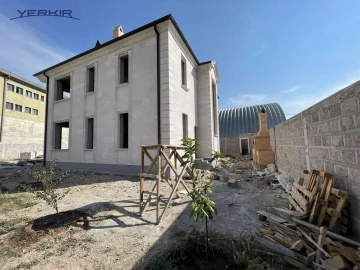 Առանձնատներ Կոդ` 3+513231