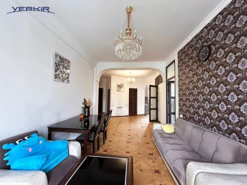 Apartments Code: 5+217356