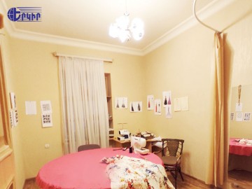 Commercial properties Code: 8+90661