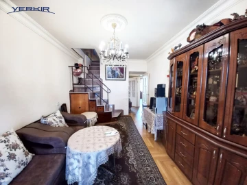 Բնակարաններ Կոդ` 3+2739123