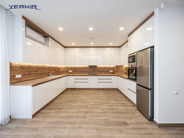 Houses Code: 5+513741