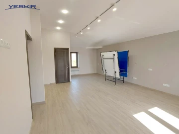 Houses Code: 10+504867