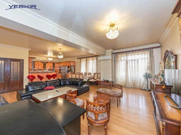 Apartments Code: 9+320430