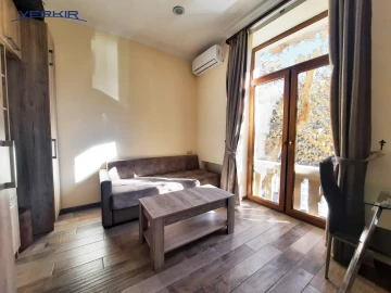 Բնակարաններ Կոդ` 5+114913