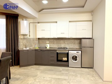 Բնակարաններ Կոդ` 5+301232