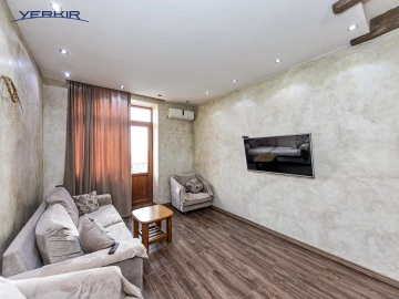 Բնակարաններ Կոդ` 3+216151