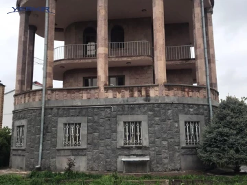 Houses Code: 9+520612