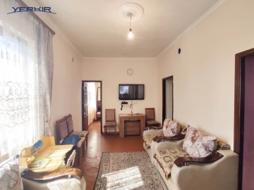 Առանձնատներ Կոդ` 10+518097