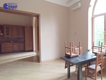 Բնակարաններ Կոդ` 10+202742