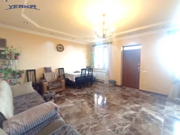 Առանձնատներ Կոդ` 10+510005