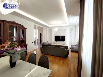 Houses Code: 9+519632