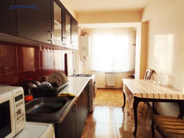 Apartments Code: 8+814663