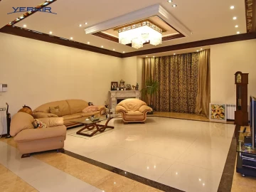 Houses Code: 10+50180