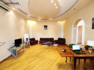 Houses Code: 10+512778