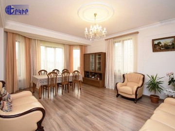 Houses Code: 5+50589