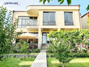 Houses Code: 9+518540