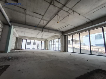 Commercial properties Code: 9+918147