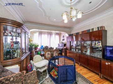 Apartments Code: 5+419372