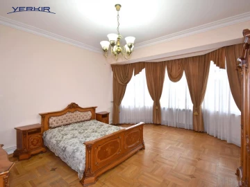 Բնակարաններ Կոդ` 10+807970