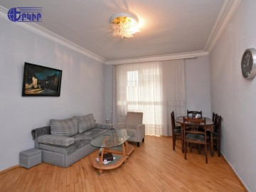 Բնակարաններ Կոդ` 10+2471490