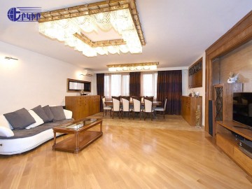 Բնակարաններ Կոդ` 5+80354