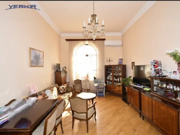 Apartments Code: 10+814819