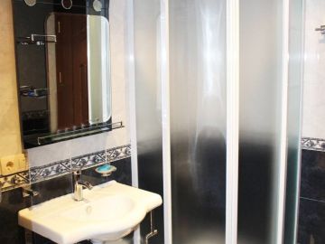 Houses Code: 5+50448