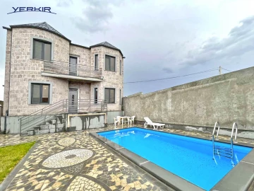 Houses Code: 3+511059