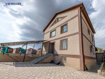 Առանձնատներ Կոդ` 5+5347140