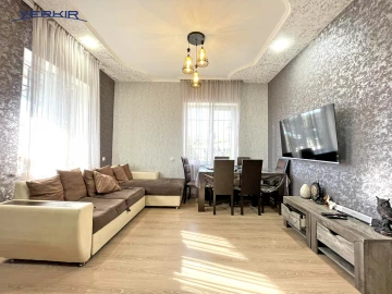 Houses Code: 3+513438