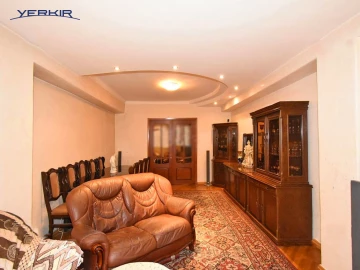 Բնակարաններ Կոդ` 5+305961