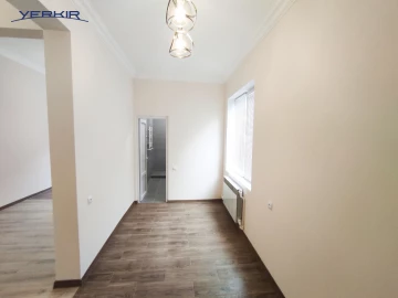 Առանձնատներ Կոդ` 8+513370