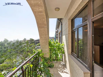 Houses Code: 1+518060