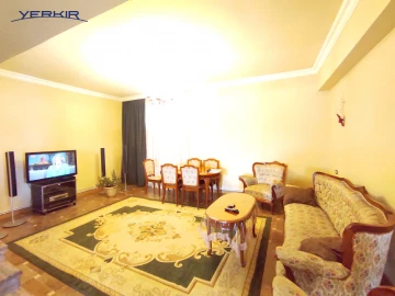 Առանձնատներ Կոդ` 5+500641